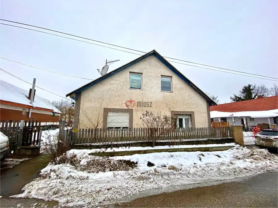 eladó családi ház, Szentlőrinckáta