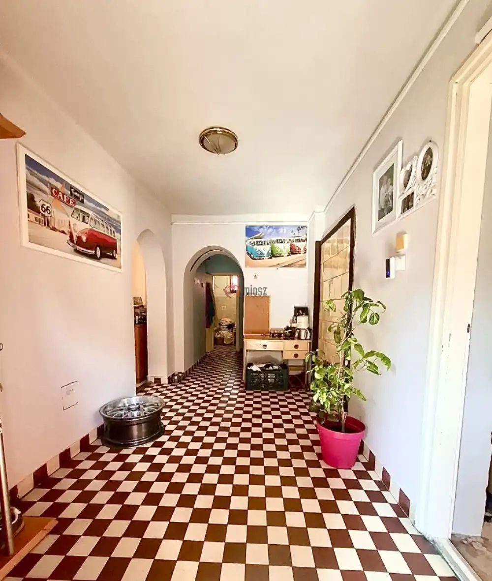 Pest megye - Szentlőrinckáta