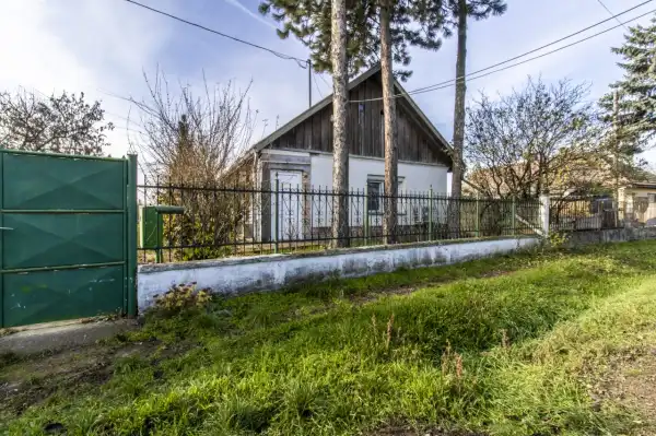 Eladó családi ház, Szentmártonkáta 2 szoba 71 m² 31.99 M Ft