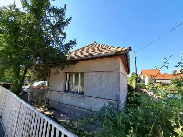 Eladó családi ház, Szigethalom 1+1 szoba 53 m² 35 M Ft