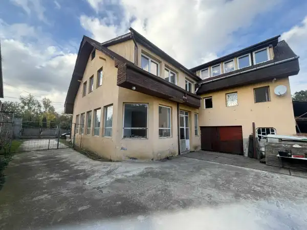 Eladó családi ház, Táplánszentkereszt 11+1 szoba 470 m² 128 M Ft