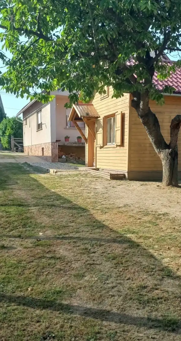 Eladó családi ház, Tardos 5 szoba 170 m² 58.9 M Ft