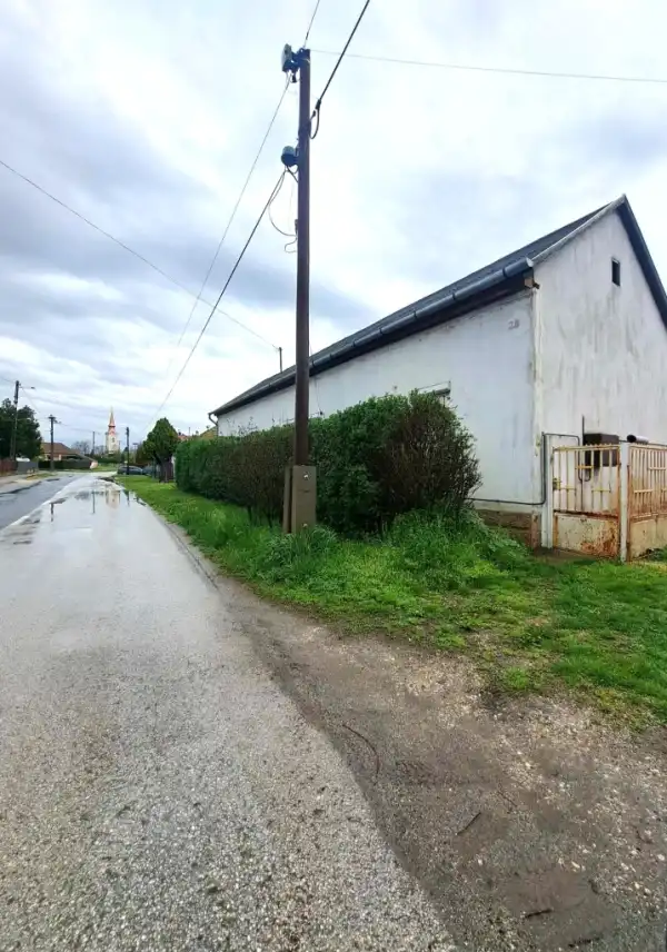 Eladó családi ház, Tiszalúc 3+2 szoba 130 m² 10 M Ft
