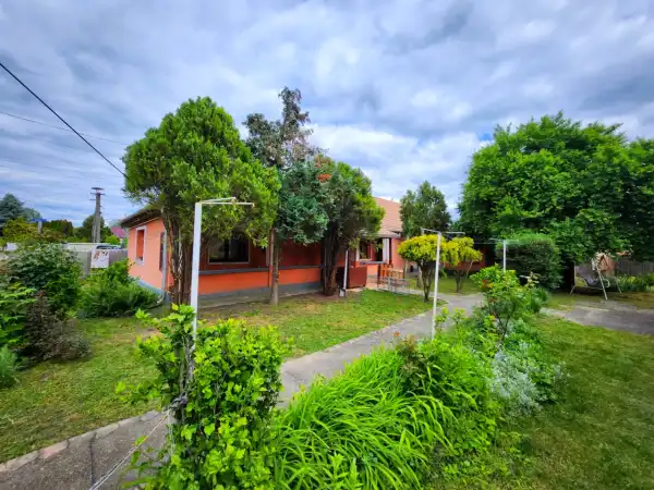 Eladó családi ház, Tiszaújváros 4 szoba 84 m² 33.5 M Ft