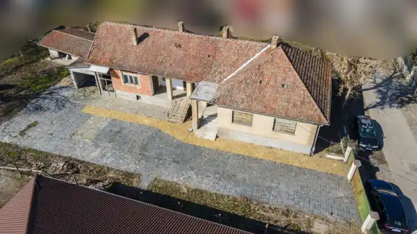 Eladó családi ház, Tura 4 szoba 127 m² 42 M Ft
