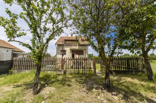 Eladó családi ház, Tura 2 szoba 65 m² 29.99 M Ft