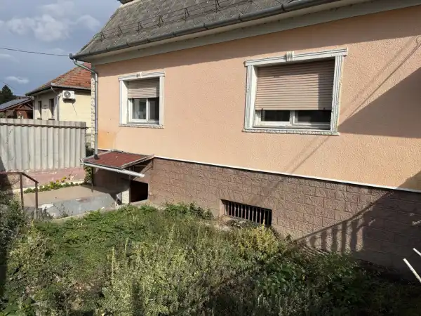 Eladó családi ház, Úri 3 szoba 121 m² 54.9 M Ft Eladó családi ház, Úri 3 szoba 121 m² 54.9 M Ft