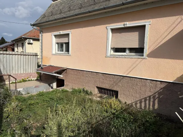 Eladó családi ház, Úri 3 szoba 121 m² 49 M Ft