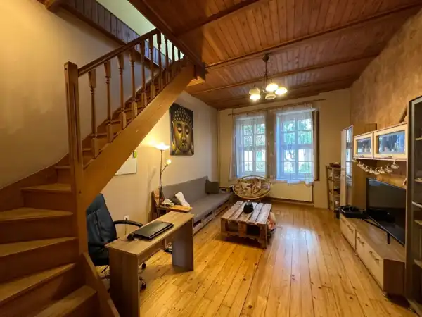 Eladó családi ház, Vác 6 szoba 175 m² 129 M Ft