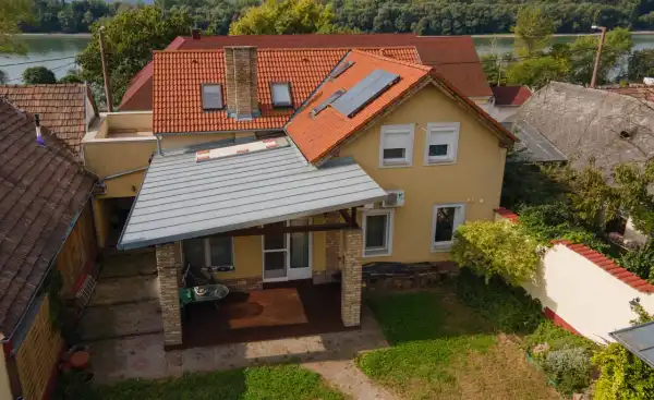 Eladó családi ház, Vác 8 szoba 270 m² 280 M Ft Eladó családi ház, Vác 8 szoba 270 m² 280 M Ft