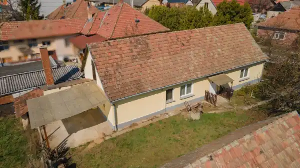 Eladó családi ház, Váchartyán 2 szoba 85 m² 55 M Ft