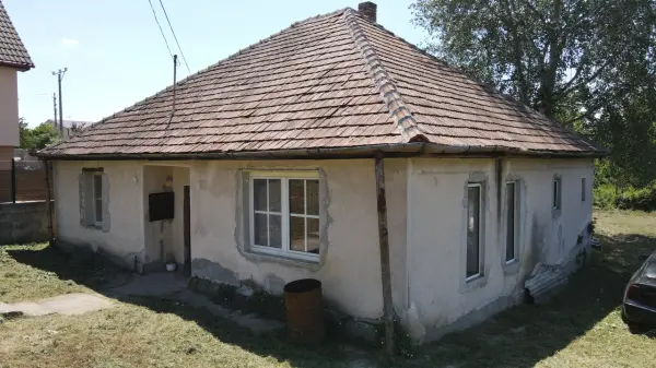Eladó családi ház, Valkó 2 szoba 96 m² 58 M Ft