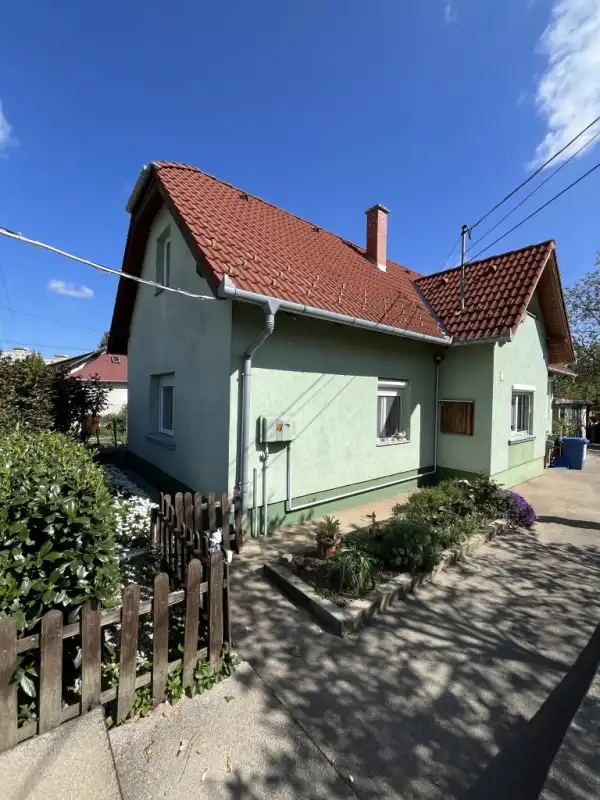 Eladó családi ház, Veszprém 3 szoba 93 m² 129 M Ft