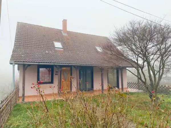 Eladó családi ház, Zalaegerszeg 4+2 szoba 126 m² 44.8 M Ft