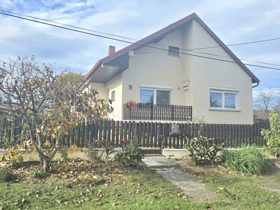 eladó családi ház, Zalaegerszeg