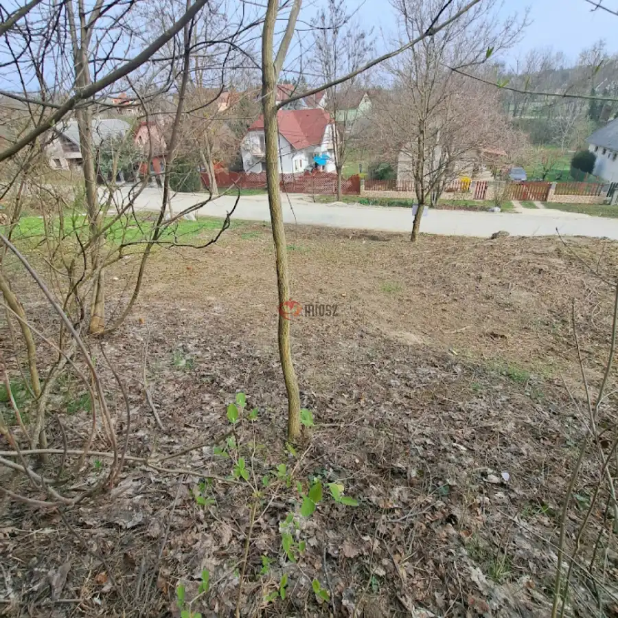 eladó  Építési telek, Balatonkenese