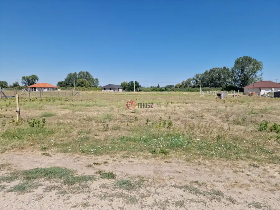 eladó  Építési telek, Tura