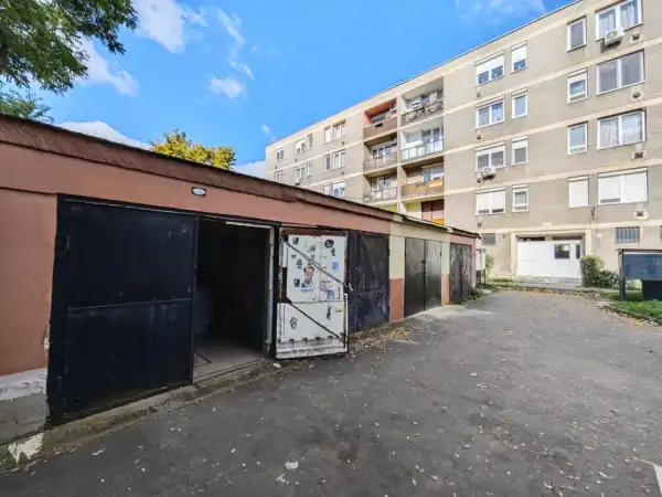 Eladó garázs, Miskolc 16 m² 6.5 M Ft