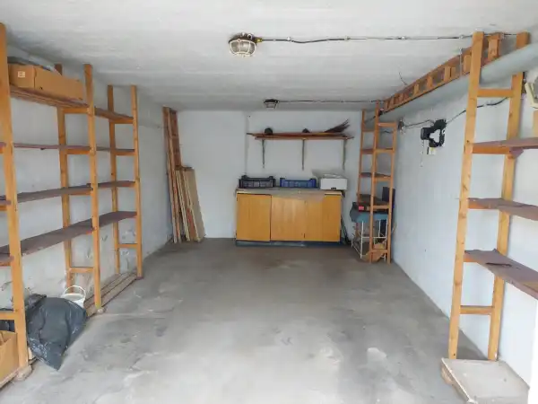 Eladó garázs, Tiszavasvári 18 m² 6.5 M Ft