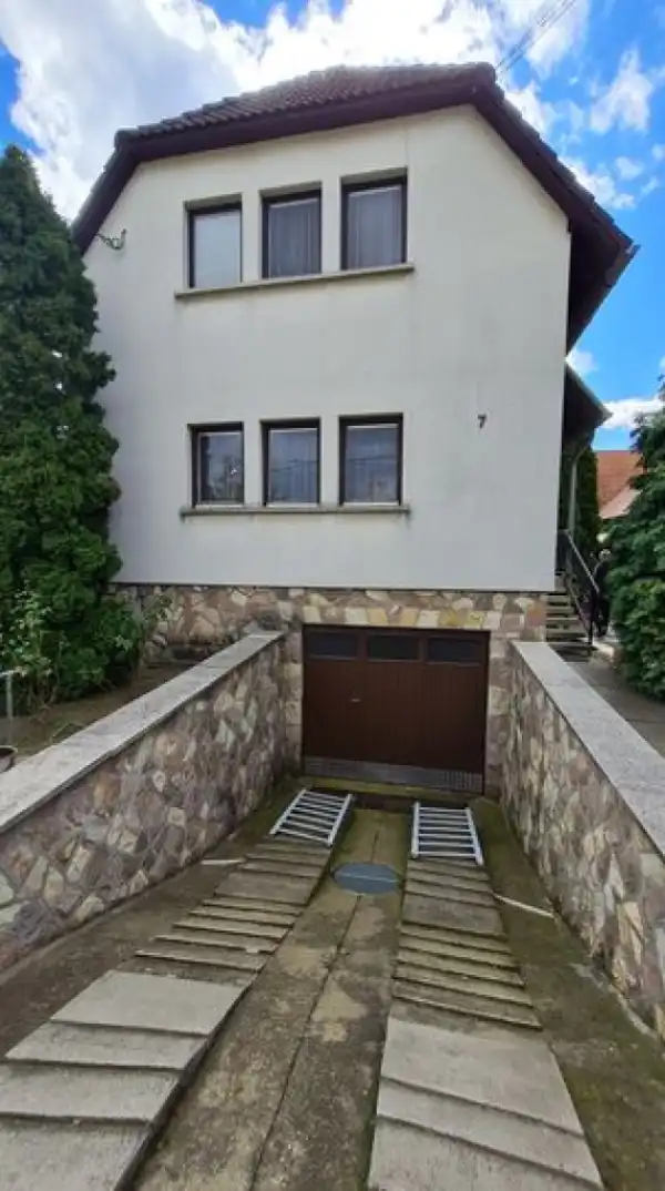 Eladó ikerház, Budapest, XVII. kerület 3 szoba 103 m² 89.9 M Ft