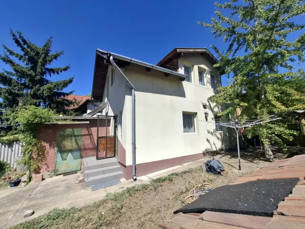 Eladó ikerház, Budapest, XVIII. kerület 4 szoba 80 m² 54.9 M Ft