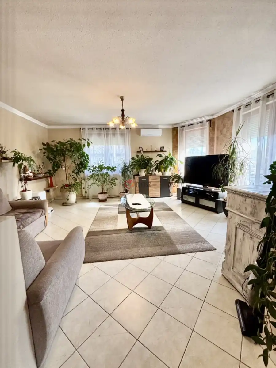 eladó ikerház, Érd