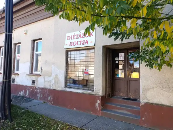 Eladó ipari ingatlan, Baja 630 m² 75 M Ft