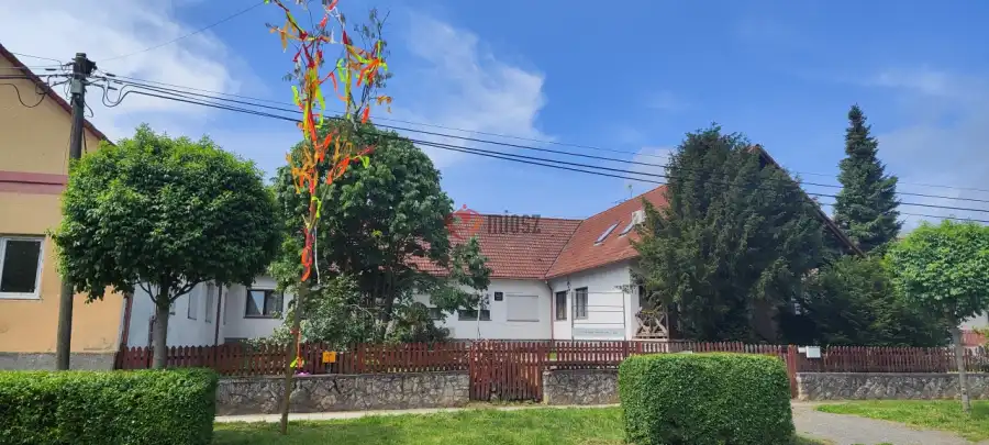 eladó ipari ingatlan, Majs