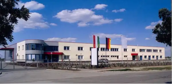 Eladó ipari ingatlan, Tiszaújváros 2187 m² 584.75 M Ft Eladó ipari ingatlan, Tiszaújváros 2187 m² 584.75 M Ft