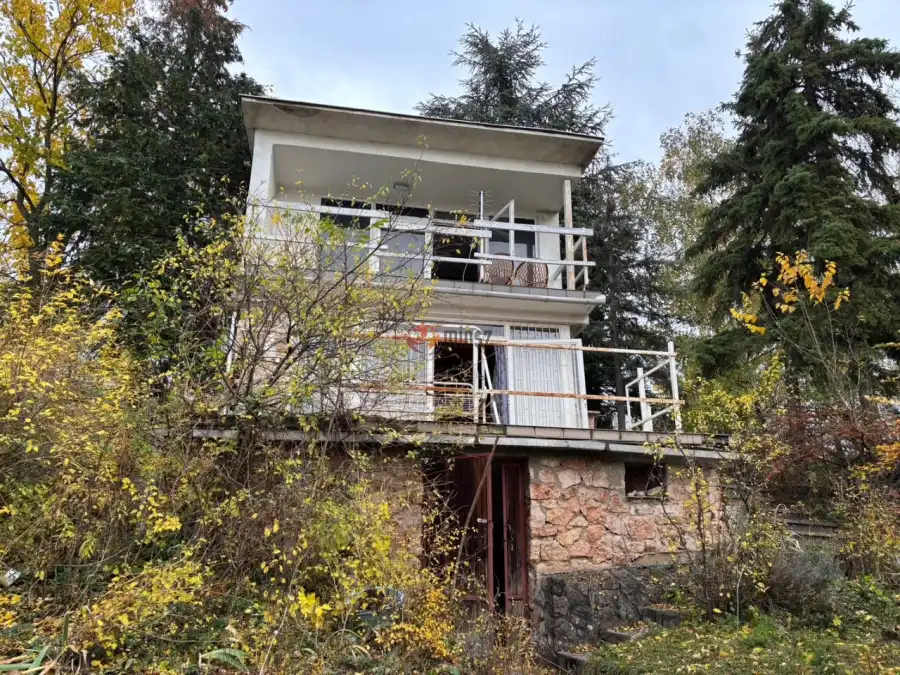 eladó nyaraló, Dunaalmás