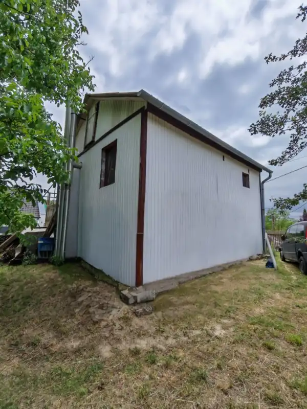 Eladó nyaraló, Isaszeg 1+1 szoba 31 m² 34.9 M Ft