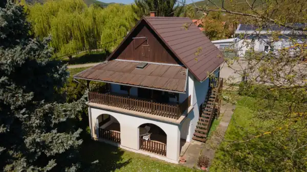 Eladó nyaraló, Verőce 2+2 szoba 116 m² 64 M Ft