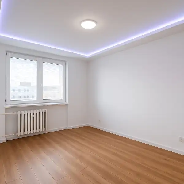 Eladó panellakás, Budapest, III. kerület 3 szoba 57 m² 55.9 M Ft