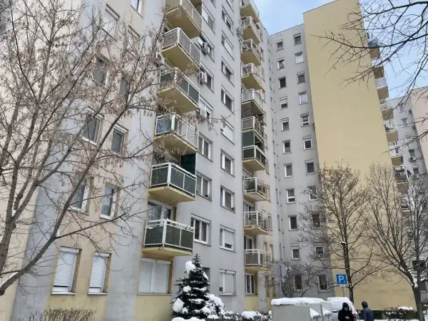 Eladó panellakás, Budapest, XXI. kerület 1+2 szoba 58 m² 54.9 M Ft