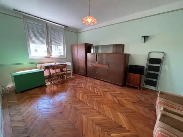 Eladó panellakás, Komárom 2 szoba 55 m² 37.5 M Ft Eladó panellakás, Komárom 2 szoba 55 m² 37.5 M Ft