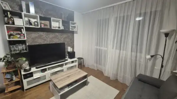 Eladó panellakás, Százhalombatta 2+1 szoba 54 m² 57 M Ft