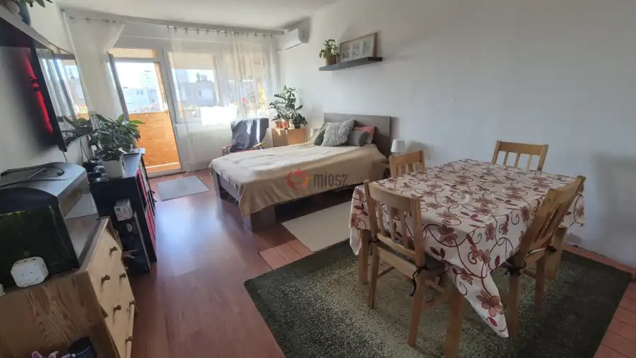 eladó panellakás, Százhalombatta