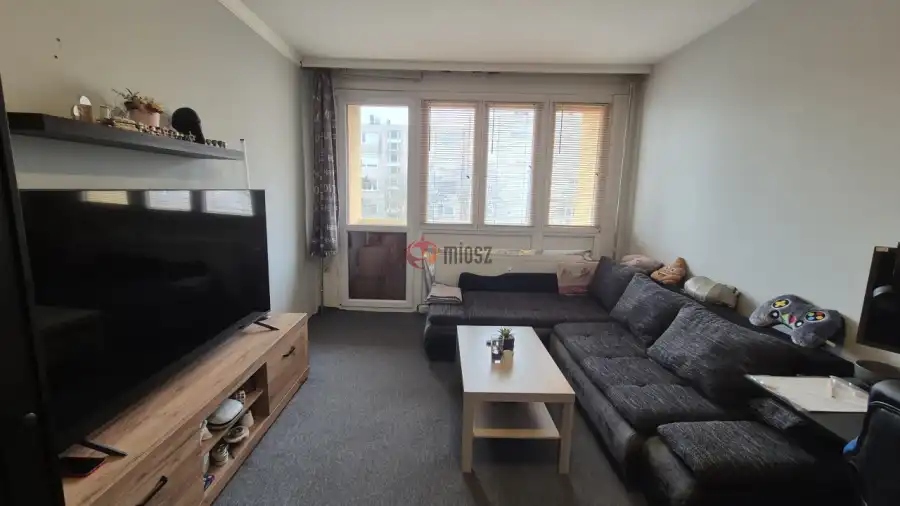 eladó panellakás, Százhalombatta