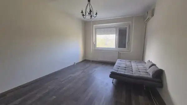 Eladó panellakás, Százhalombatta 1+1 szoba 47 m² 53.5 M Ft
