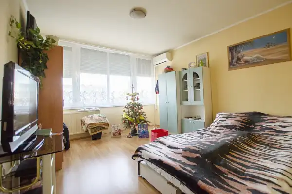 Eladó panellakás, Szigetszentmiklós 2 szoba 57 m² 48.9 M Ft