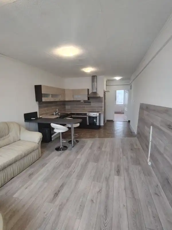 Eladó panellakás, Szigetszentmiklós 2+1 szoba 56 m² 55 M Ft