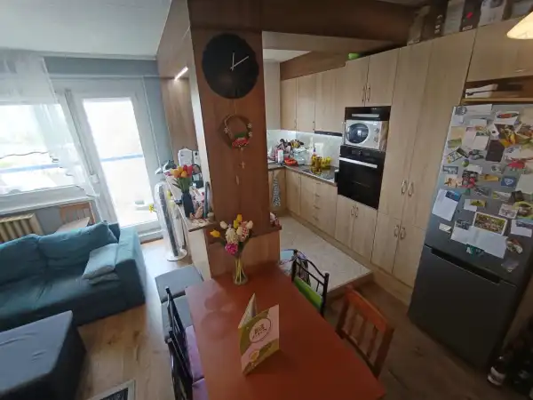 Eladó panellakás, Veszprém 2+1 szoba 61 m² 52.9 M Ft