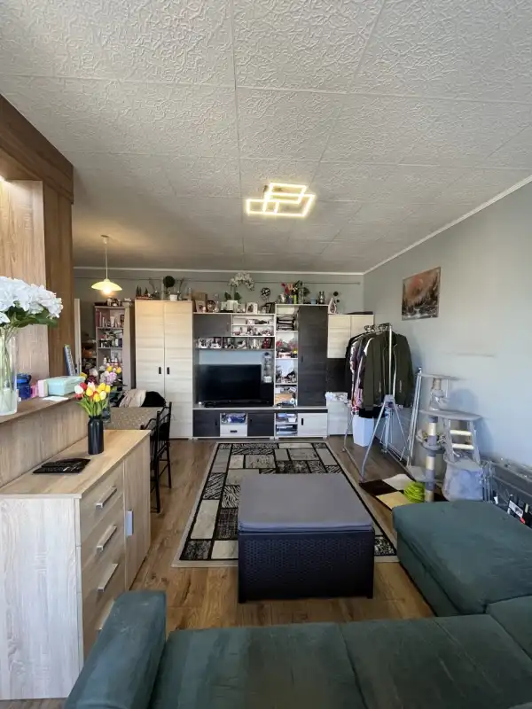 Eladó panellakás, Veszprém 2+1 szoba 61 m² 51.5 M Ft