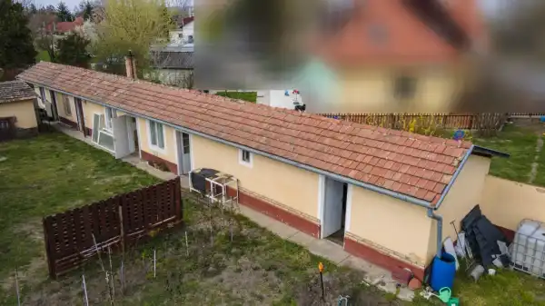 Eladó raktár, Tura 84 m² 13.5 M Ft