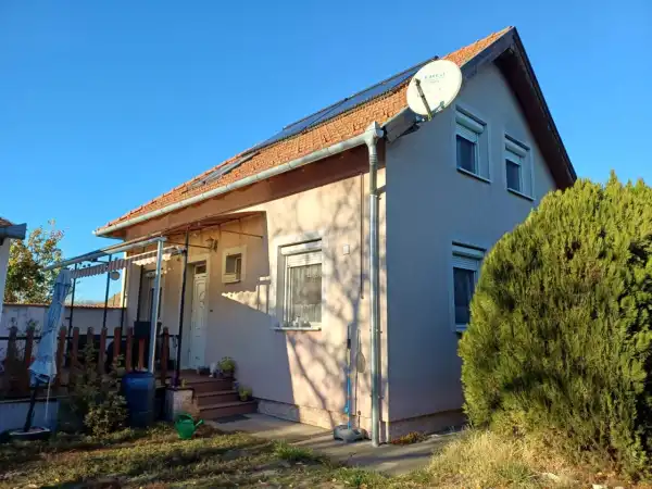 Eladó sorház, Szeged 3+2 szoba 84 m² 89.9 M Ft