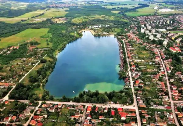 Eladó Szőlős, Esztergom 374 m² 5.5 M Ft