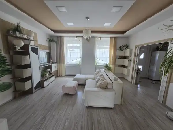 Eladó téglalakás, Baja 2 szoba 69 m² 35 M Ft