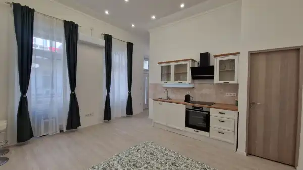 Eladó téglalakás, Budapest, IX. kerület 1 szoba 28 m² 49.9 M Ft