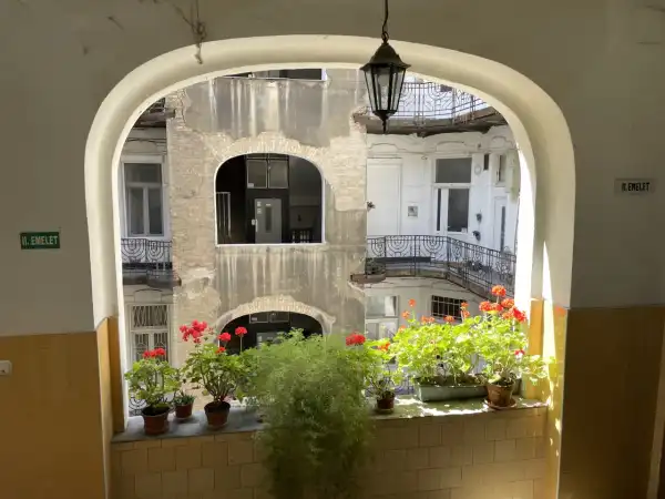 Eladó téglalakás, Budapest, VI. kerület 5 szoba 174 m² 169 M Ft