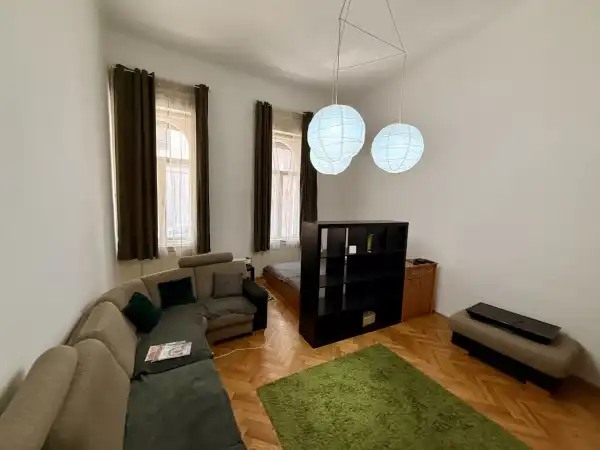 Eladó téglalakás, Budapest, VI. kerület 2 szoba 71 m² 119 M Ft